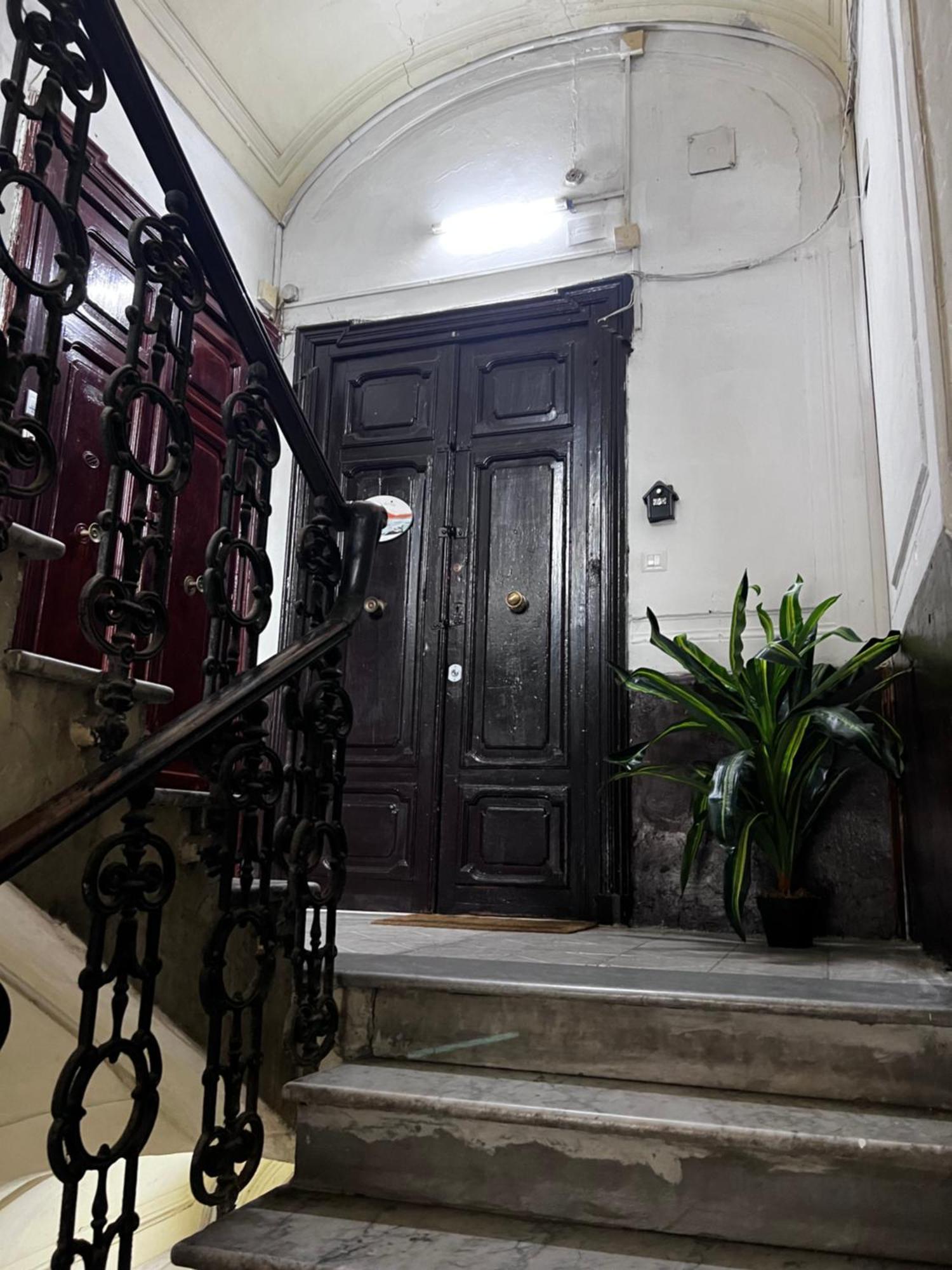 La Porta Accanto Наполи Екстериор снимка